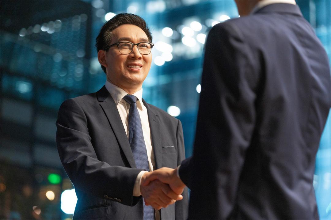 西安夜总会娱乐场所工作服该怎么选择？